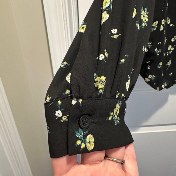 Faith & Zoe Floral Print Blouse - Picture 3 of 4